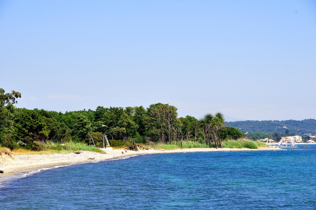 Santa-Maria-Poggio  Sole E Mare 아파트 호텔 외부 사진