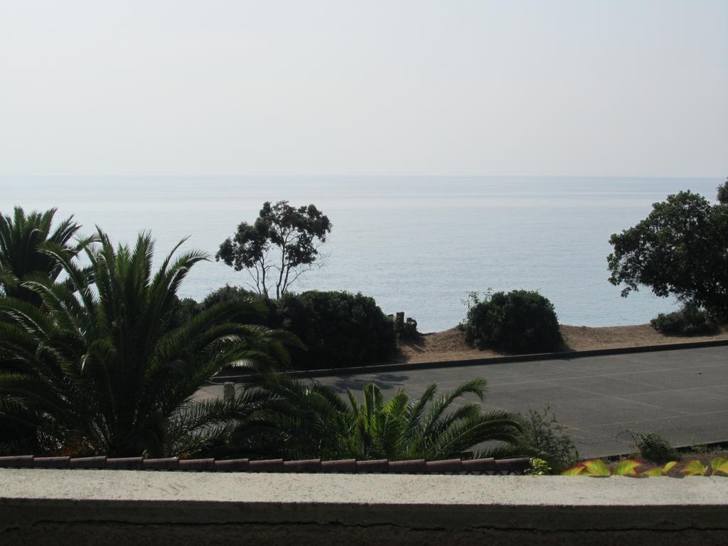Santa-Maria-Poggio  Sole E Mare 아파트 호텔 객실 사진